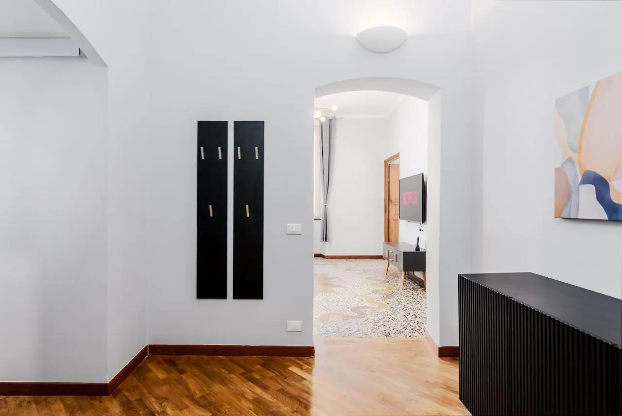 Esclusivo 130 Mq + Terrazzo Via San Vincenzo Apartment Genoa