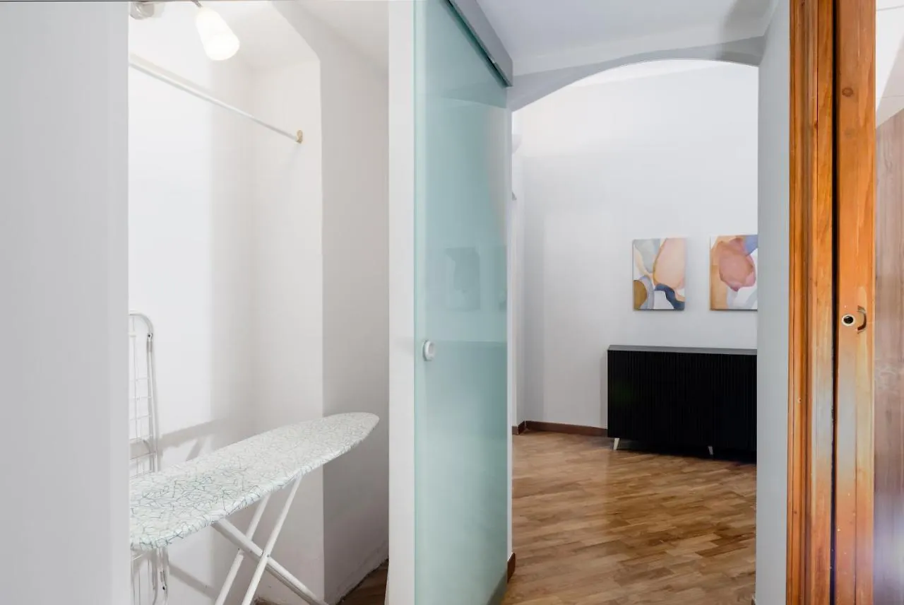 Esclusivo 130 Mq + Terrazzo Via San Vincenzo Apartment Genoa Italy