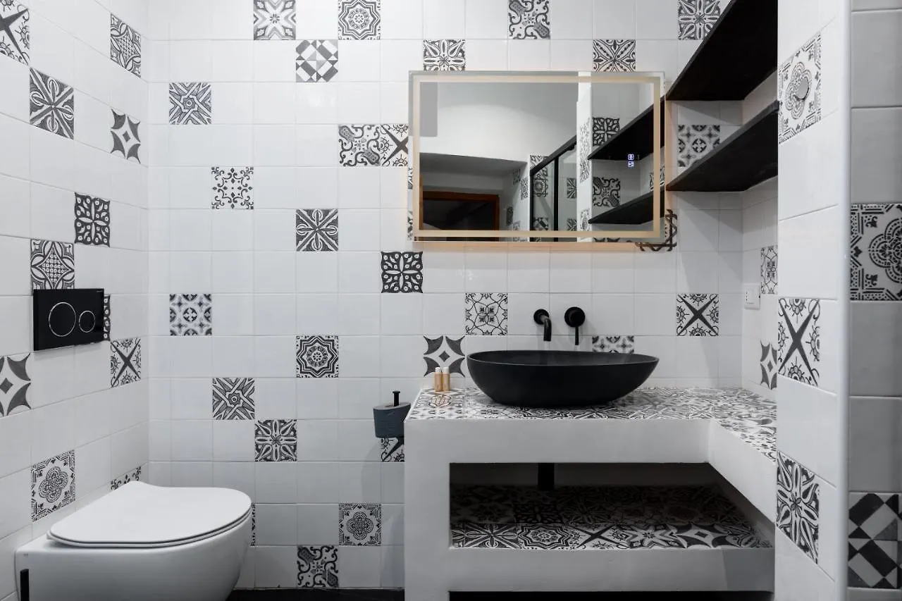 Esclusivo 130 Mq + Terrazzo Via San Vincenzo Apartment Genoa 0*,