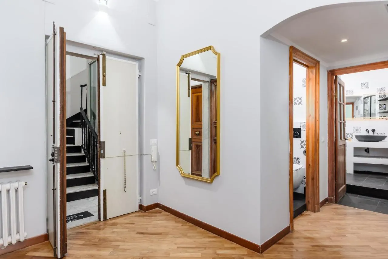 Esclusivo 130 Mq + Terrazzo Via San Vincenzo Apartment Genoa